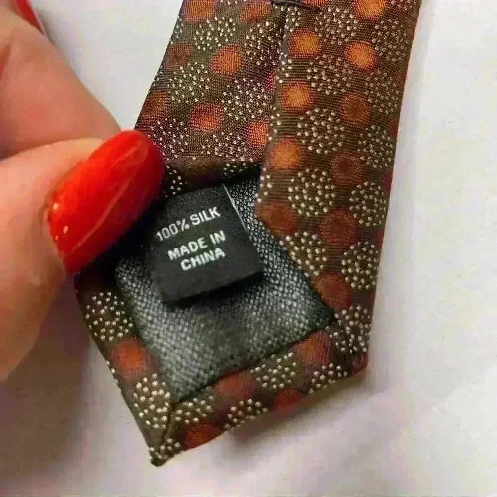 Awareness Kenneth Cole Men’s Tie 100% Silk. Brown & Orange Print. - Picture 6 of 8